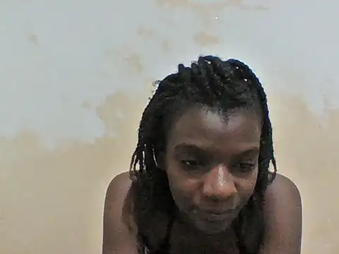 petitelavishey online show from March 1, 2026, 11:40 pm