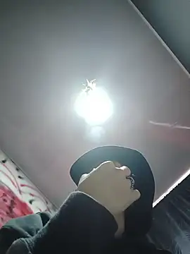 CharlotteKravizz online show from February 25, 2026, 5:44 pm