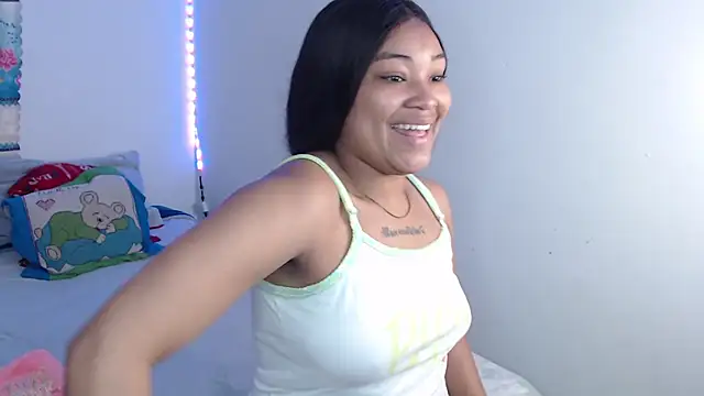 Snapshot of latin_riahnna_jp chatting on July 22, 2026, 12:52 pm latin riahnna jp online show from July 22, 2026, 12:52 pm