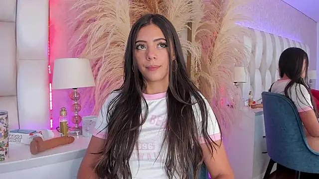 Sophi rae online show from April 21, 2026, 1:42 am