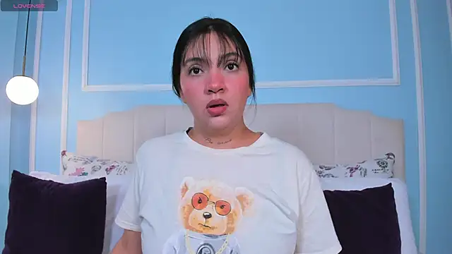 ashley foox online show from February 21, 2026, 2:56 am