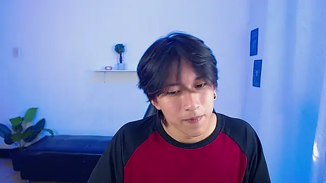 nikoo 18 online show from April 21, 2026, 2:23 pm