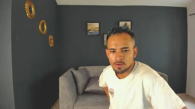 neyder sanz online show from March 3, 2026, 1:17 pm