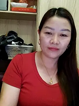 Jennie dogy online show from April 29, 2026, 3:32 am