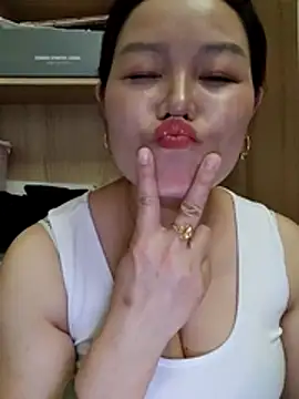 Snapshot of Jennie_dogy chatting on July 2, 2026, 12:54 am Jennie dogy online show from July 2, 2026, 12:54 am