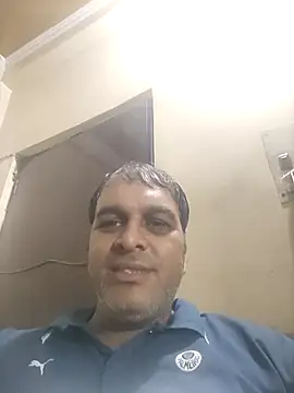 Snapshot of indiandesivillegeboy chatting on July 21, 2026, 6:38 am indiandesivillegeboy online show from July 21, 2026, 6:38 am