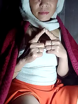 witch-xx online show from April 18, 2026, 7:18 pm