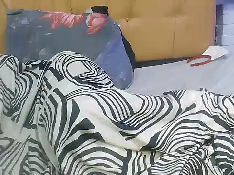 Ladyxx21 online show from February 14, 2026, 5:26 am