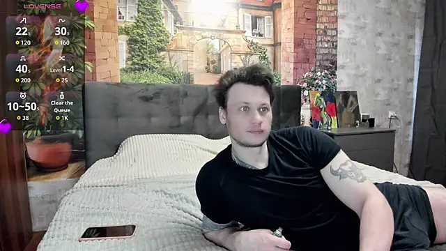  littleangie  online show from April 23, 2026, 12:04 pm