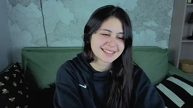 Maeren online show from March 4, 2026, 2:23 pm