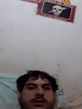 henriquefc2712 online show from April 1, 2026, 11:11 am