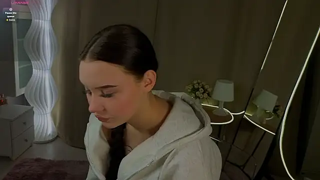 RoxannRunk online show from March 4, 2026, 7:09 pm