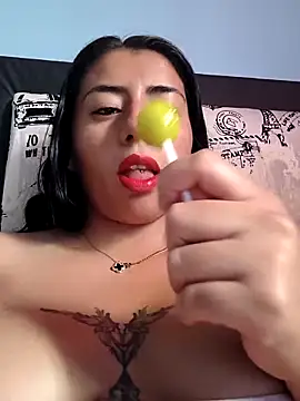 ashleymonroe4 online show from April 21, 2026, 12:55 pm