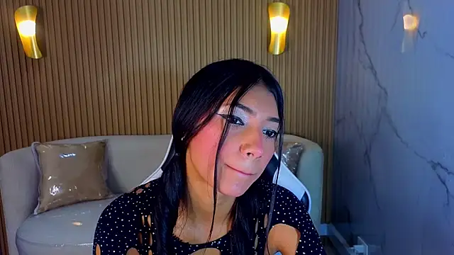 Perla Moon Tx online show from March 6, 2026, 12:23 pm