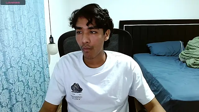 Pedestal diamant online show from April 1, 2026, 1:50 am