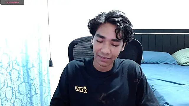 Pedestal diamant online show from April 23, 2026, 9:28 pm