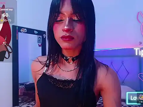 moonlyvelvet online show from February 13, 2026, 10:50 pm