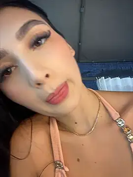 BadLilAngelXXX online show from April 21, 2026, 1:17 pm