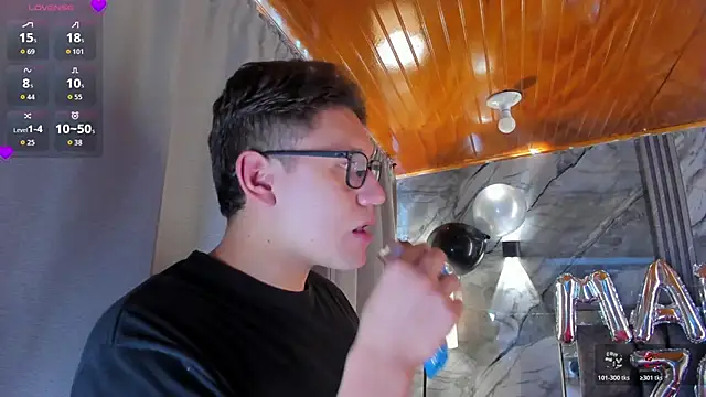 Manson and Zoe online show from April 20, 2026, 11:35 am