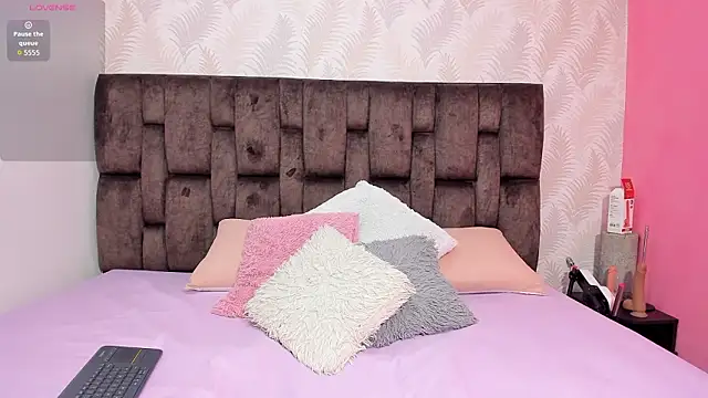 Kataleya Lopezz online show from March 1, 2026, 1:35 pm