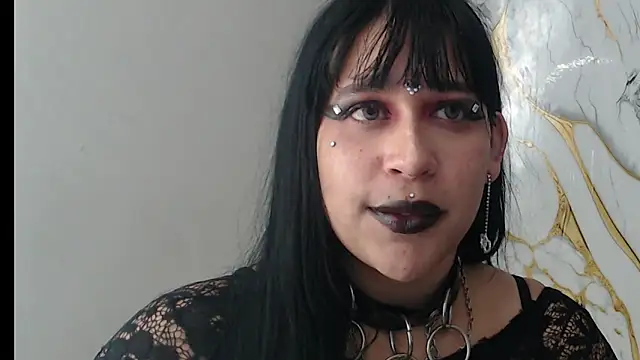 Snapshot of valen_ros chatting on May 6, 2026, 8:25 pm valen ros online show from May 6, 2026, 8:25 pm