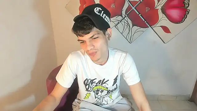 Jesshot bigcock20cm online show from July 28, 2026, 2:51 am