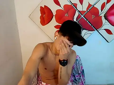 Jesshot bigcock20cm online show from August 3, 2026, 3:05 am