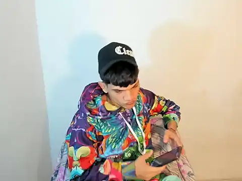 Jesshot bigcock20cm online show from August 8, 2026, 5:20 am