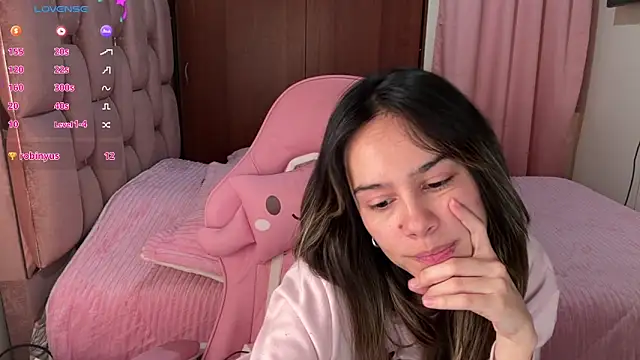 Zaphiroo 10 online show from February 20, 2026, 10:43 pm