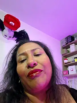 Nyomi browm online show from February 14, 2026, 4:42 am