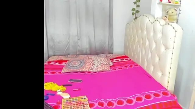 sweet supreme online show from April 22, 2026, 11:01 am