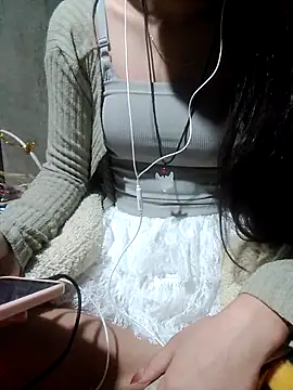 DoliceGirl2k online show from April 9, 2026, 11:21 pm