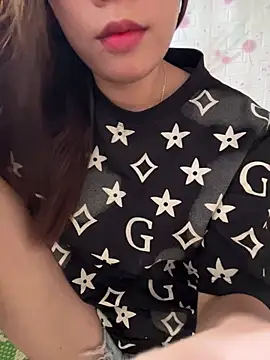 DoliceGirl2k online show from June 26, 2026, 5:12 am