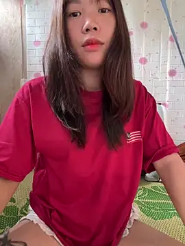 DoliceGirl2k online show from June 27, 2026, 3:22 am