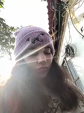 Ella 7 online show from March 3, 2026, 9:21 pm