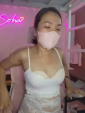LucyKiss online show from July 2, 2026, 5:13 am