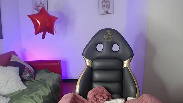 Katia pretty x online show from February 22, 2026, 8:40 pm