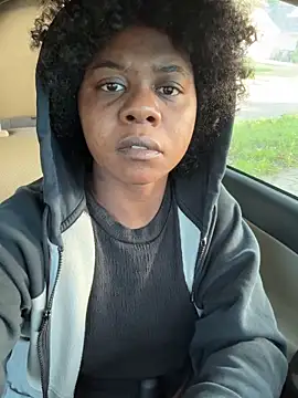 Snapshot of Ebony_Queeen chatting on June 17, 2026, 11:23 am Ebony Queeen online show from June 17, 2026, 11:23 am