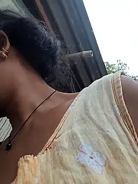 Sweet-runi online show from April 21, 2026, 2:04 am