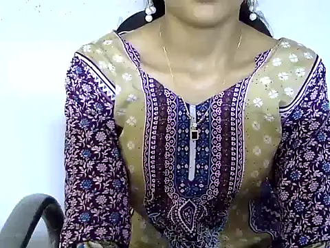 Snapshot of Mehaak_ chatting on August 1, 2026, 9:19 am Mehaak online show from August 1, 2026, 9:19 am