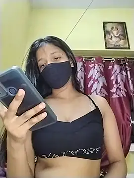 Naina-hott online show from June 5, 2026, 5:51 pm