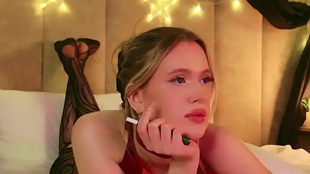 Beckie White online show from April 5, 2026, 8:55 am