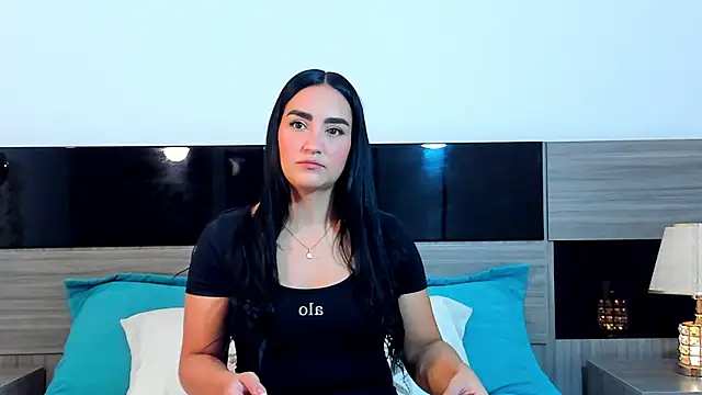 MaraGrief  online show from April 17, 2026, 11:35 am