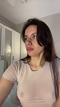 cheekypie online show from April 14, 2026, 8:09 am