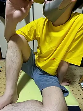 shizuku-kun211 online show from May 22, 2026, 4:30 am