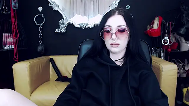 GoddessGeo online show from March 8, 2025, 4:50 pm