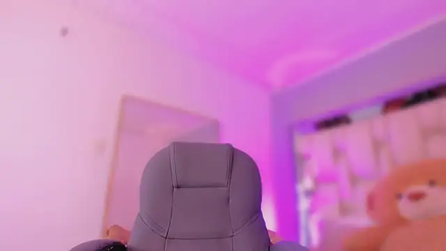 AishaKassandra online show from April 16, 2026, 12:06 pm