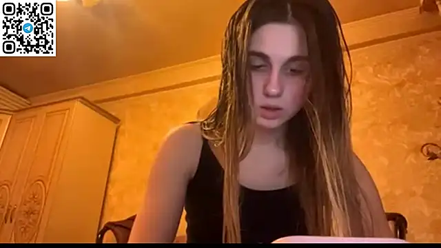 LovelySilk 63 online show from April 21, 2026, 6:23 pm