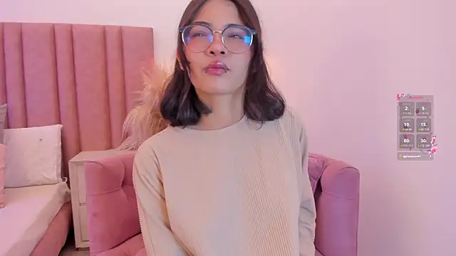 im lily  online show from April 7, 2026, 1:33 pm