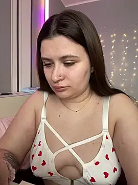 lipsi vikki online show from February 19, 2026, 8:21 am